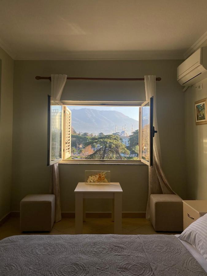 Central Park Rooms Тирана Екстер'єр фото