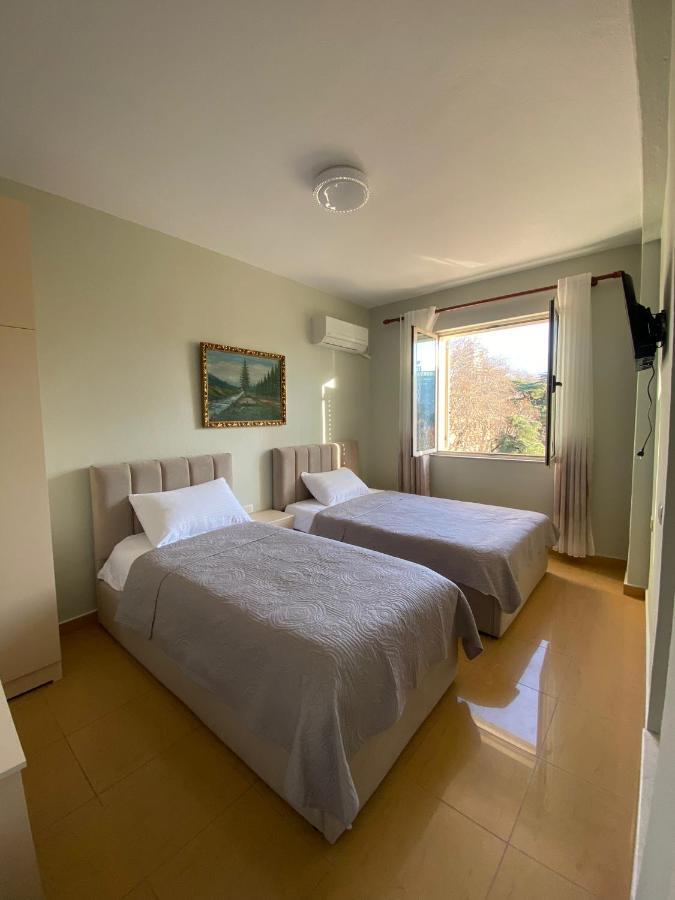 Central Park Rooms Тирана Екстер'єр фото